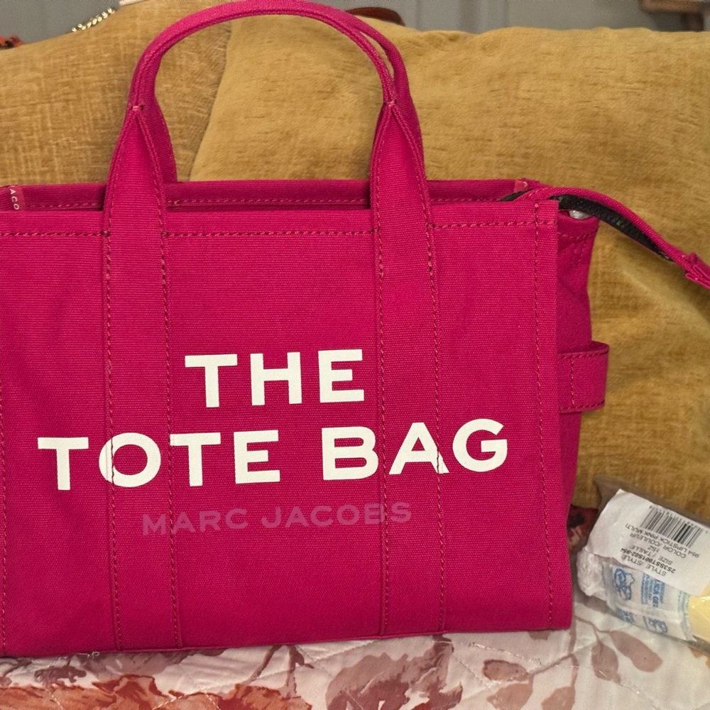 NWT Marc Jacobs Pink Medium Tote Bag
